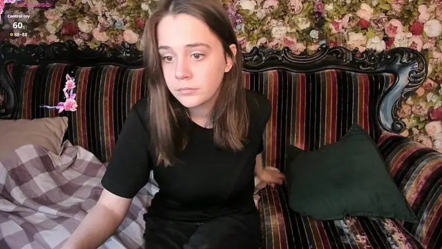 XXX chat uživo modela CanabebeBev