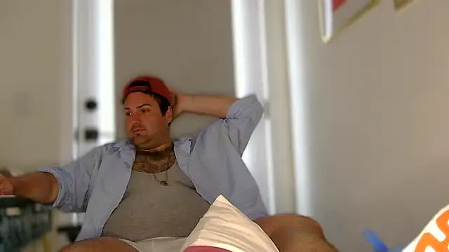 ChubbyGayBigFeet Webcamshow