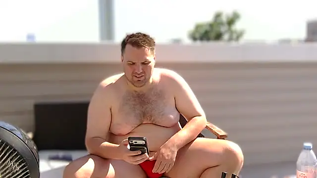 Show modela ChubbyGayBigFeet na web-kameri