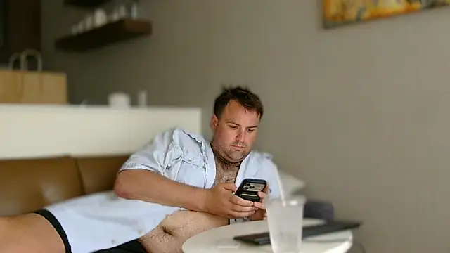ChubbyGayBigFeet Pertunjukan Webcam