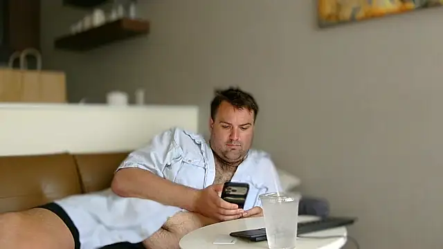ChubbyGayBigFeetのウェブカメラショー