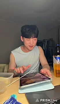 k-kinky Pertunjukan Webcam
