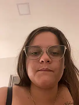 Show modela Laryssinha_69 na web-kameri