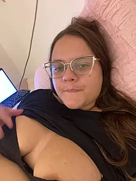 Show de Laryssinha_69 na webcam