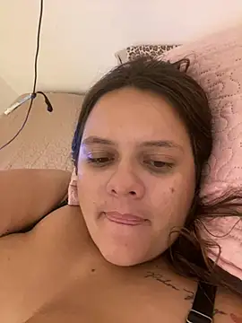 Show de Laryssinha_69 na webcam