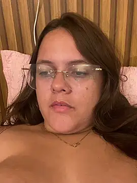 Show de Laryssinha_69 na webcam