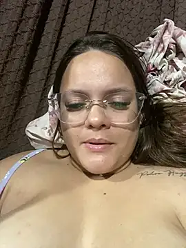 Show de Laryssinha_69 na webcam