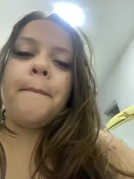 Show de Laryssinha_69 na webcam