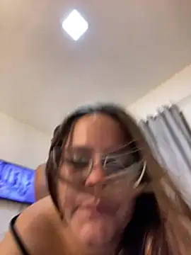 Show de webcam de Laryssinha_69