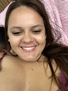Show de Laryssinha_69 na webcam