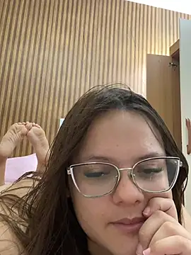 Show de Laryssinha_69 na webcam