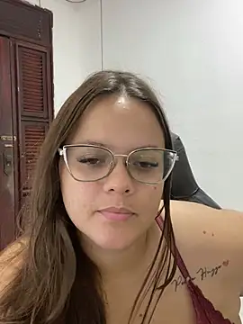 Show de webcam de Laryssinha_69