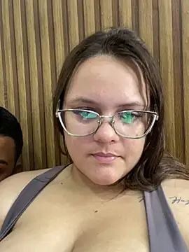 Show de Laryssinha_69 na webcam
