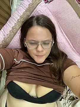 Show de webcam de Laryssinha_69