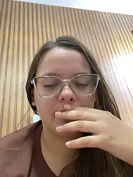 عرض كام Laryssinha_69