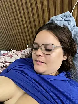Laryssinha_69's Webcam Show