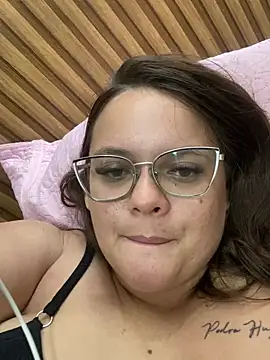 Show de Laryssinha_69 na webcam