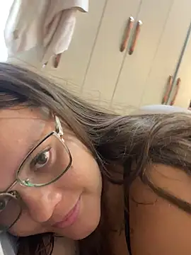 Show de Laryssinha_69 na webcam