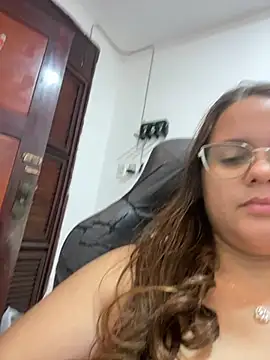 Show de Laryssinha_69 na webcam