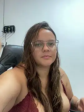 Show de Laryssinha_69 na webcam