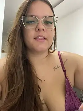 Show de Laryssinha_69 na webcam