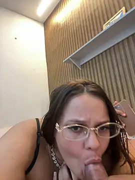 Show de webcam de Laryssinha_69