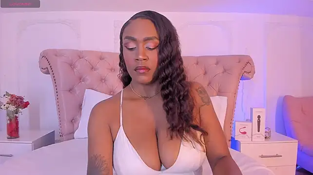 JuicyKendra_'s Webcam Show