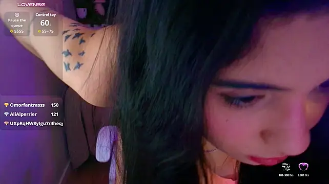 Chat +18 de Rose_Desiree ao vivo