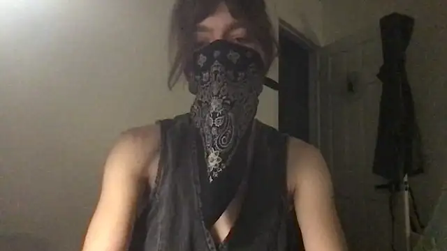 olivertouchedyourshoulder Show in webcam