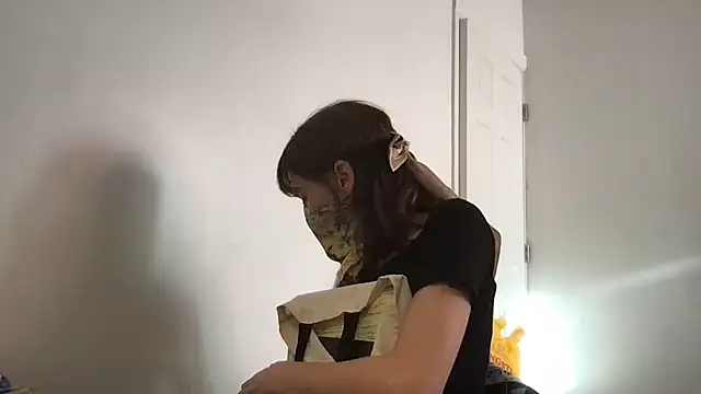 olivertouchedyourshoulder Show Webcam