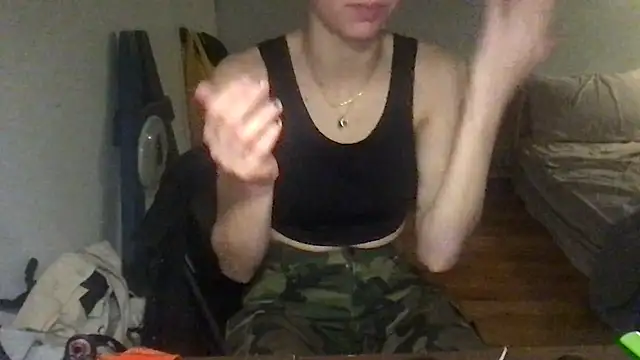 olivertouchedyourshoulder's Webcam Show