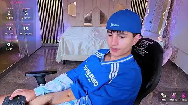 Kyler_tay Шоу с уебкамера