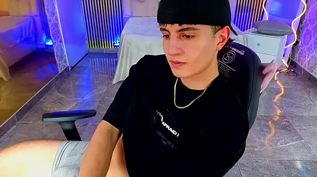 Kyler_tay Webcamshow