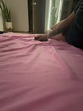 KendraOfficial's Webcam Show