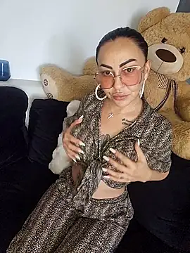 MaiaGold Live XXX Chat