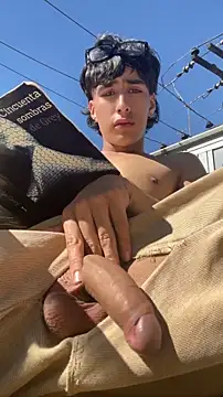 SantyFoxxs Show in webcam