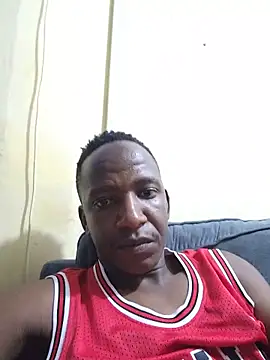 kevin_M_K Show in webcam