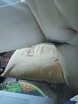 ninilovesex97 网络视讯表演