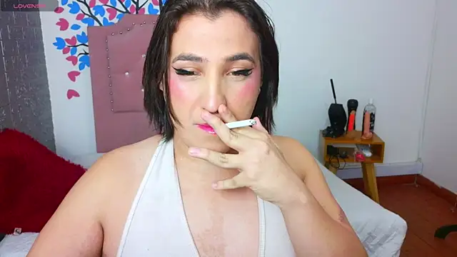 party_ts webcam show