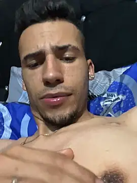 Liamsexy20 webcam show