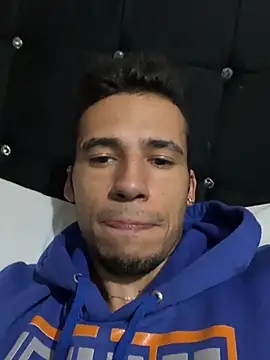 Show modela Liamsexy20 na web-kameri