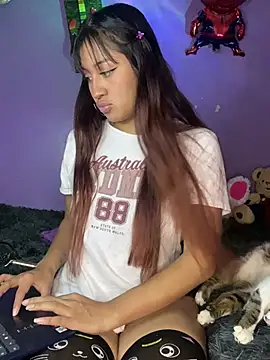 Chat soba uživo modela Leyla_collinss_