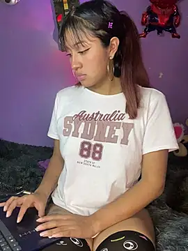 Czat XXX na żywo – Leyla_collinss_