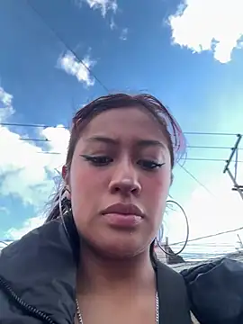 Sembang XXX Secara Langsung Leyla_collinss_