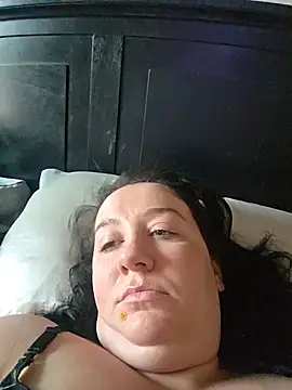 CreamVixen Show in webcam