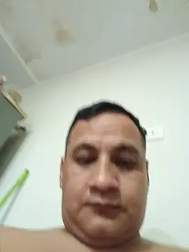 Show modela sergioyleo na web-kameri