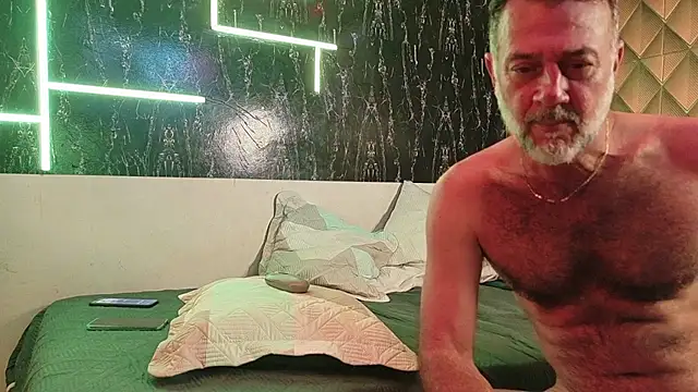 HAZARTHBULLS Webcam-Show