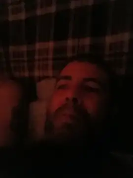 mikey1988figuero Show in webcam
