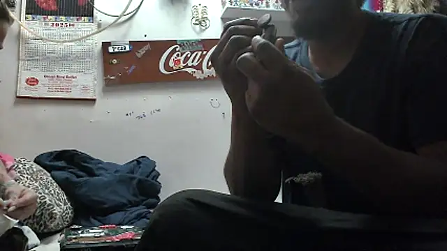 VanillaSnowcones' Webcam Show
