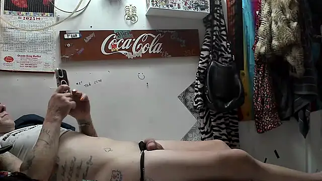 VanillaSnowcones' Webcam Show